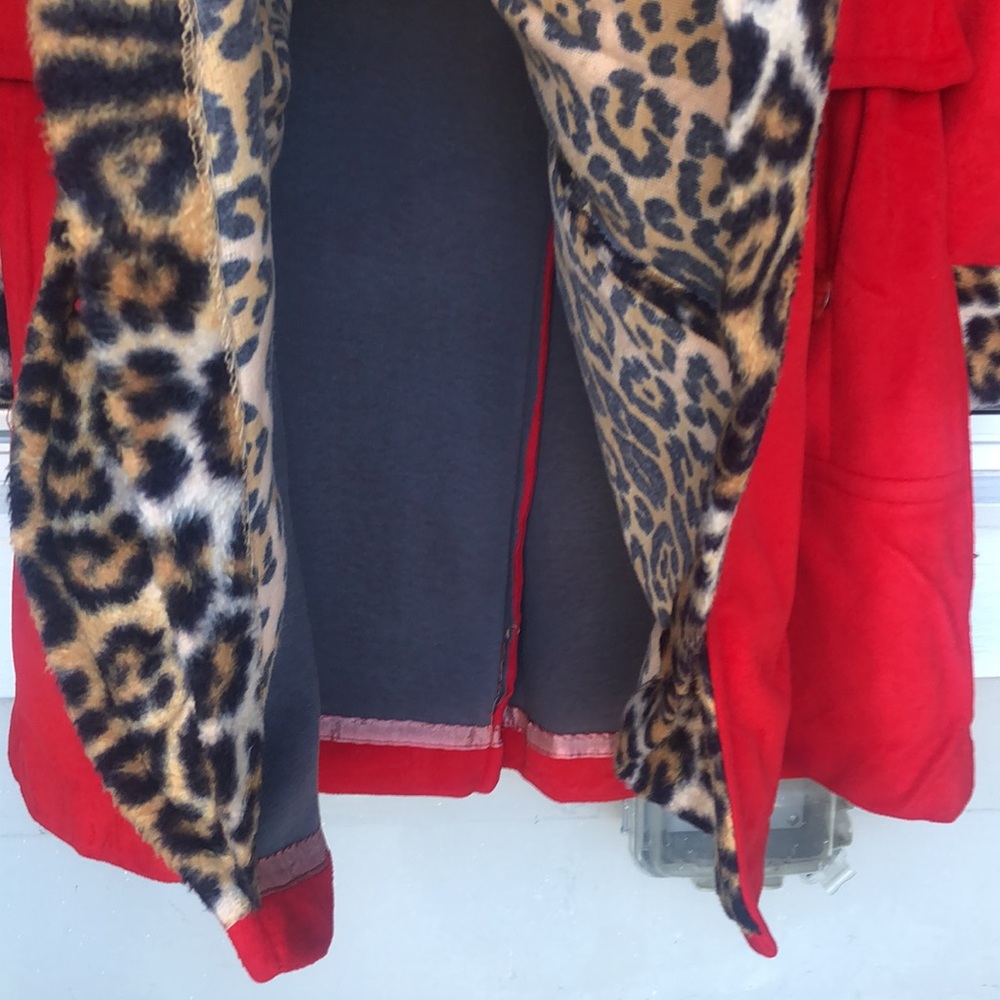 Stylish Red Doubled Breasted Pea Coat with Leopard Trim - Picture 16 of 16